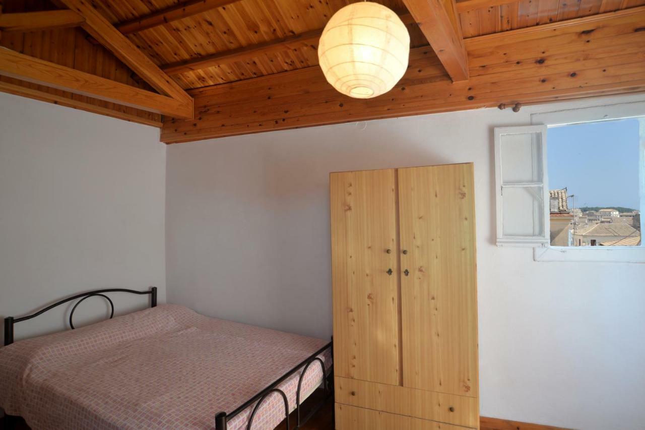 Attic Apartment In Corfu Old Town Centre ภายนอก รูปภาพ